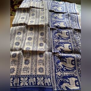 Beautiful Offwhite & Ink Blue Floral & Animal Print Pure Murshidabad Silk Saree